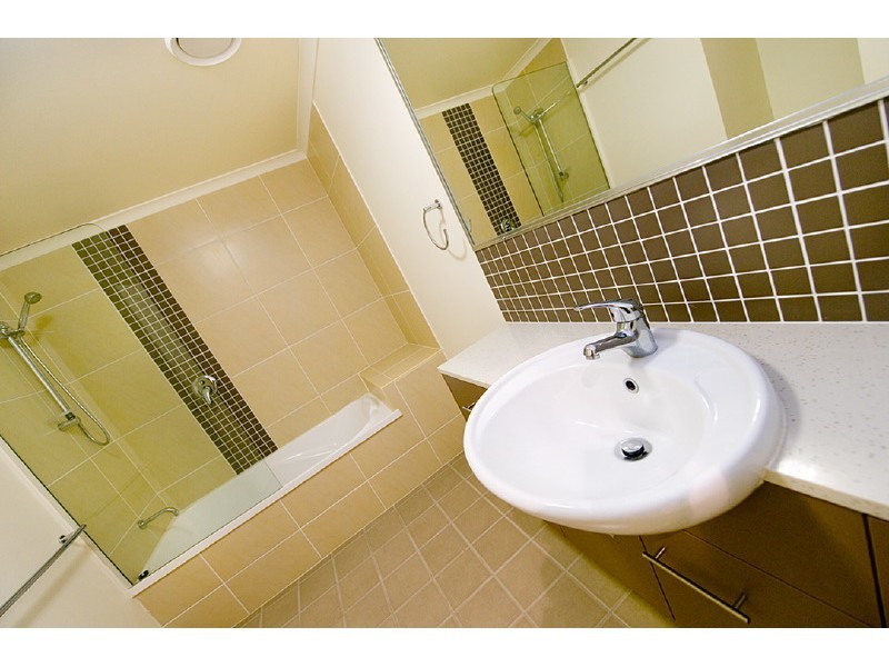 302/6 Victoria Parade, Rockhampton City QLD 4700